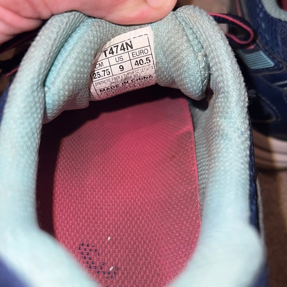 Asics Gel Blue/Pink Sneakers - Picture 7 of 12